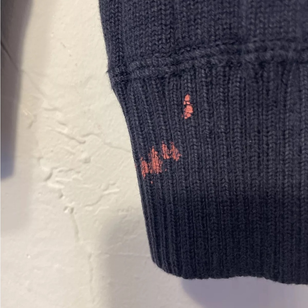 Navy pullover